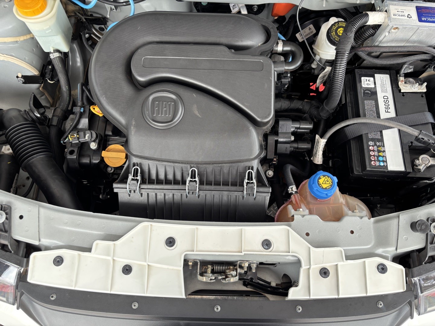 Fiat Mobi 1.0 Evo Flex Like. Manual — foto 13 de 13