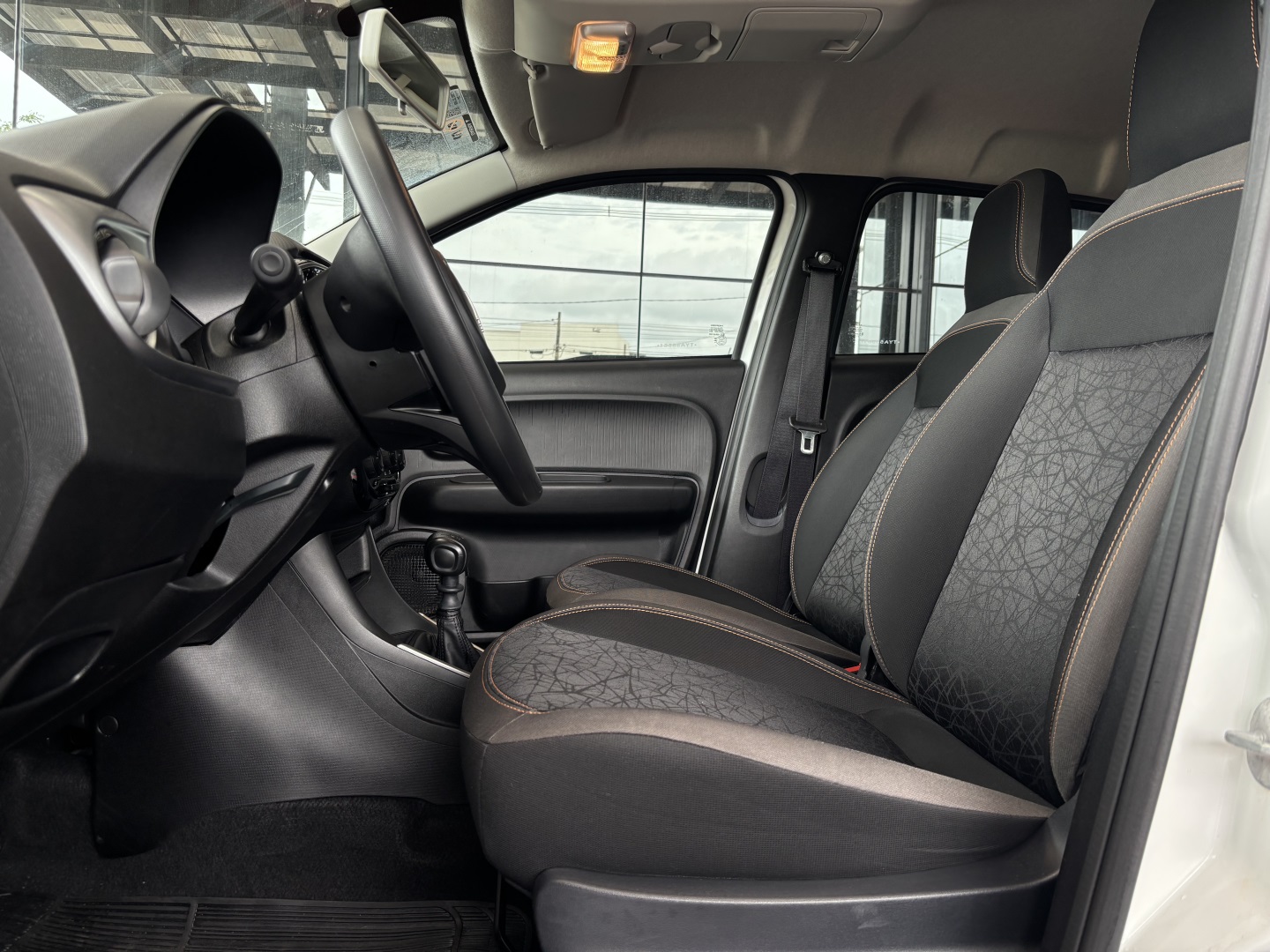 Fiat Mobi 1.0 Firefly Flex Trekking Manual — foto 6 de 13