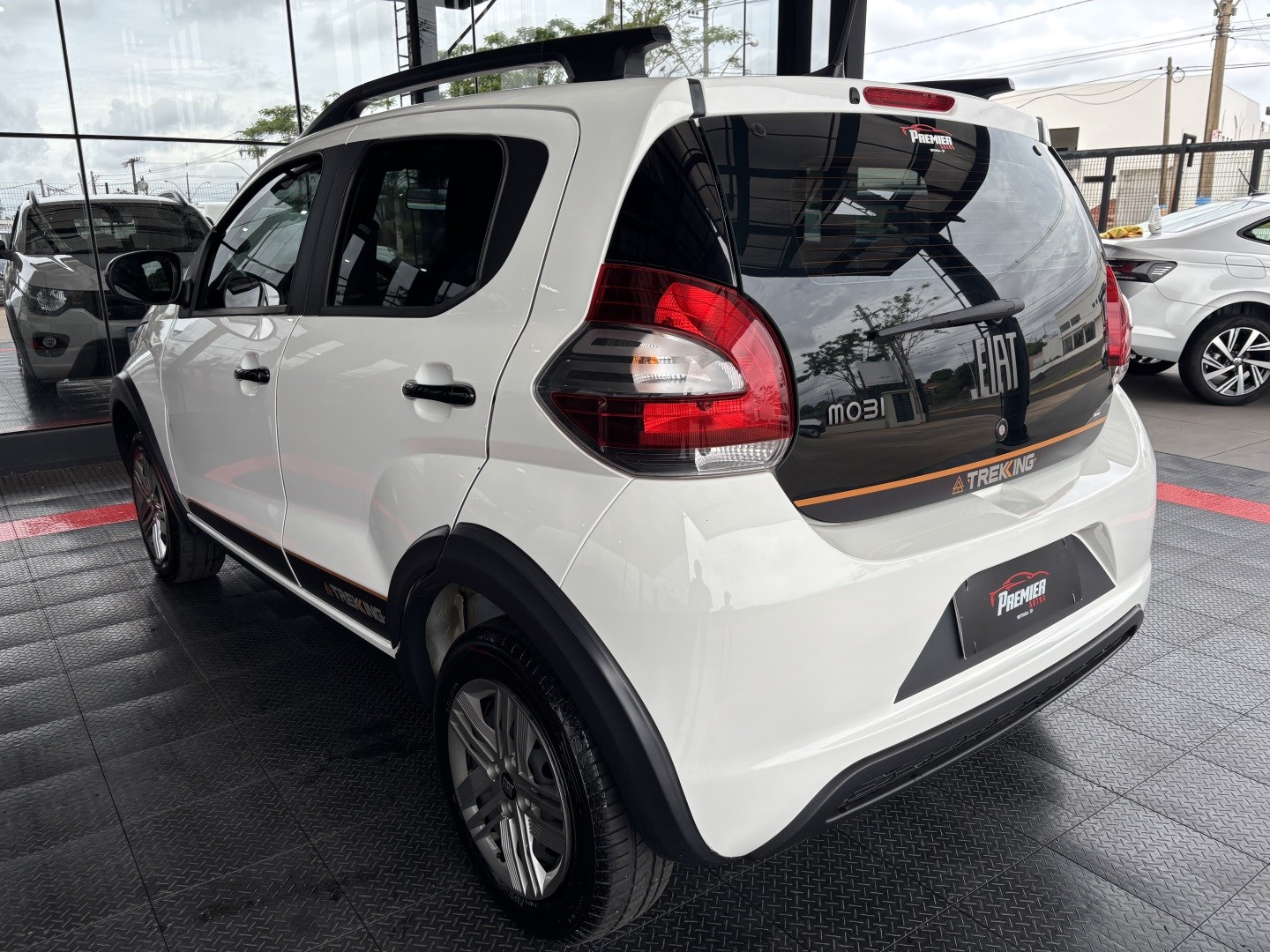 Fiat Mobi 1.0 Firefly Flex Trekking Manual — foto 9 de 13
