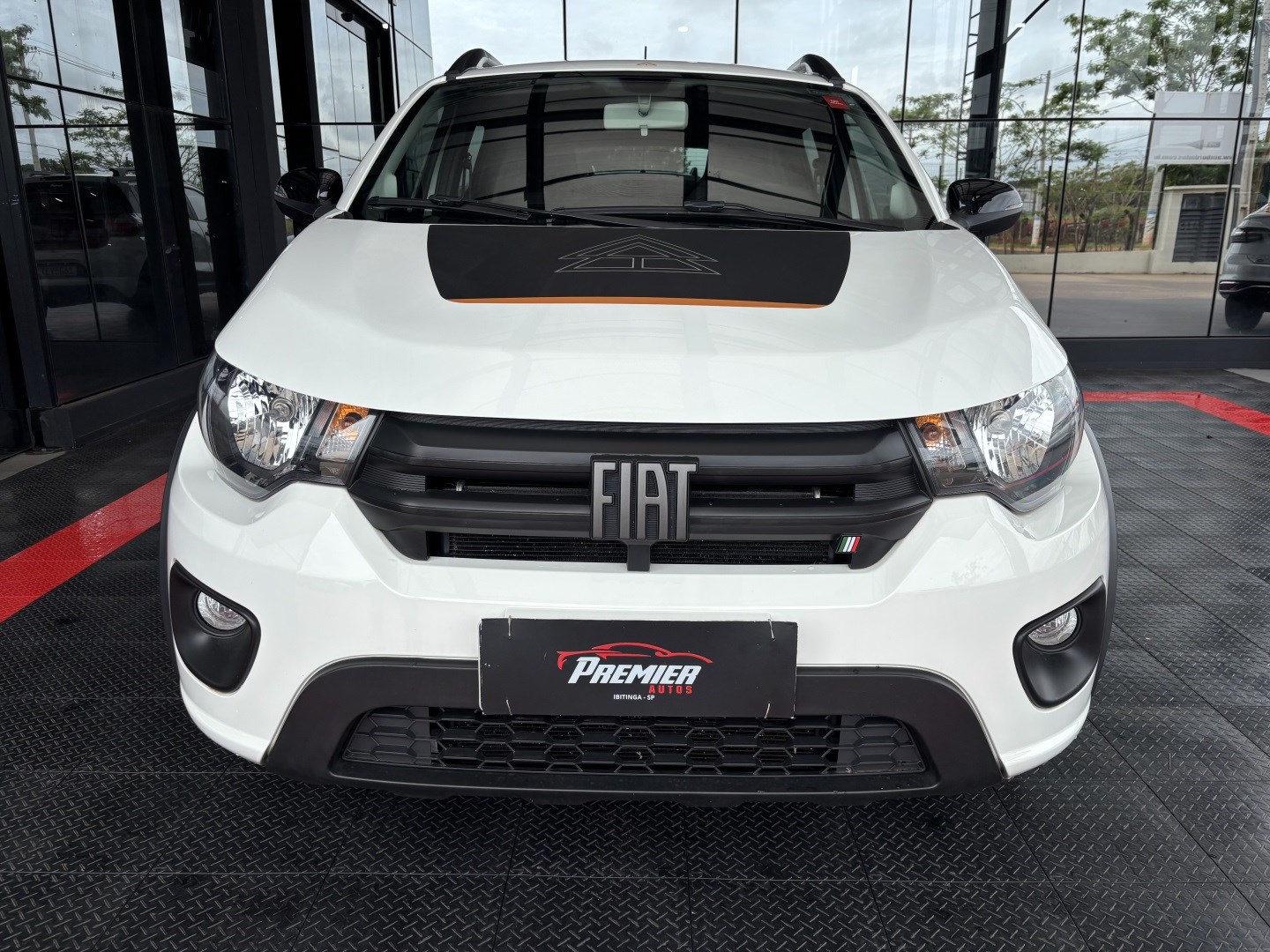Fiat Mobi 1.0 Firefly Flex Trekking Manual — foto 3 de 13