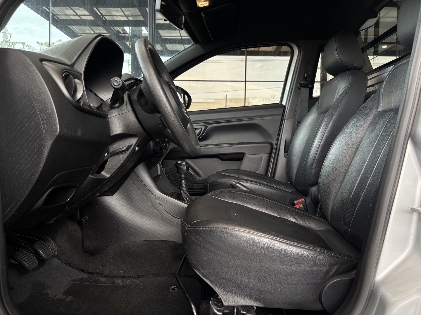 Fiat Strada 1.3 Firefly Flex Freedom CS Manual — foto 5 de 12