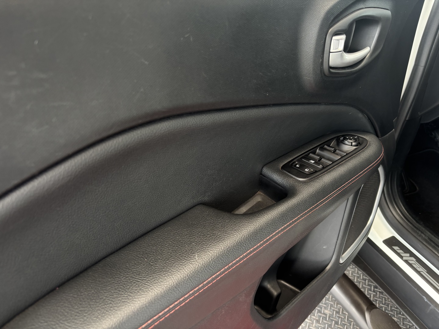 Fiat Toro 2.0 16V Turbo Diesel Ultra 4WD AT9 — foto 5 de 13