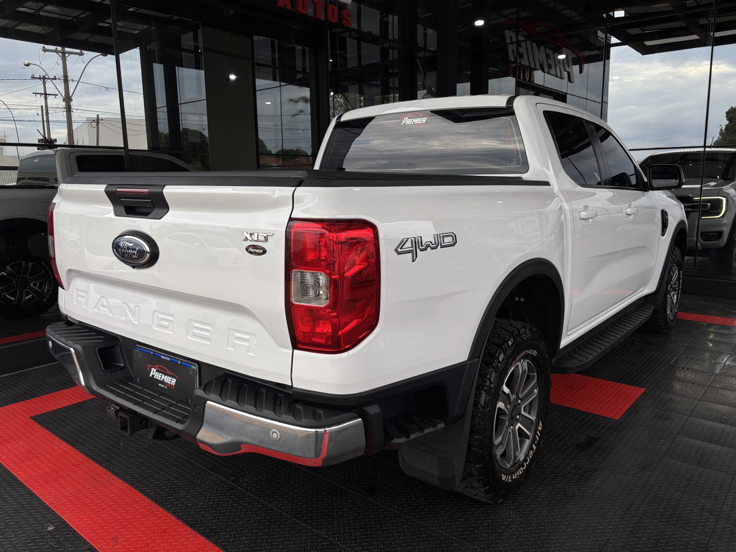 Ford Ranger 3.0 V6 Turbo Diesel CD Limited 4X4 Automático — foto 10 de 13