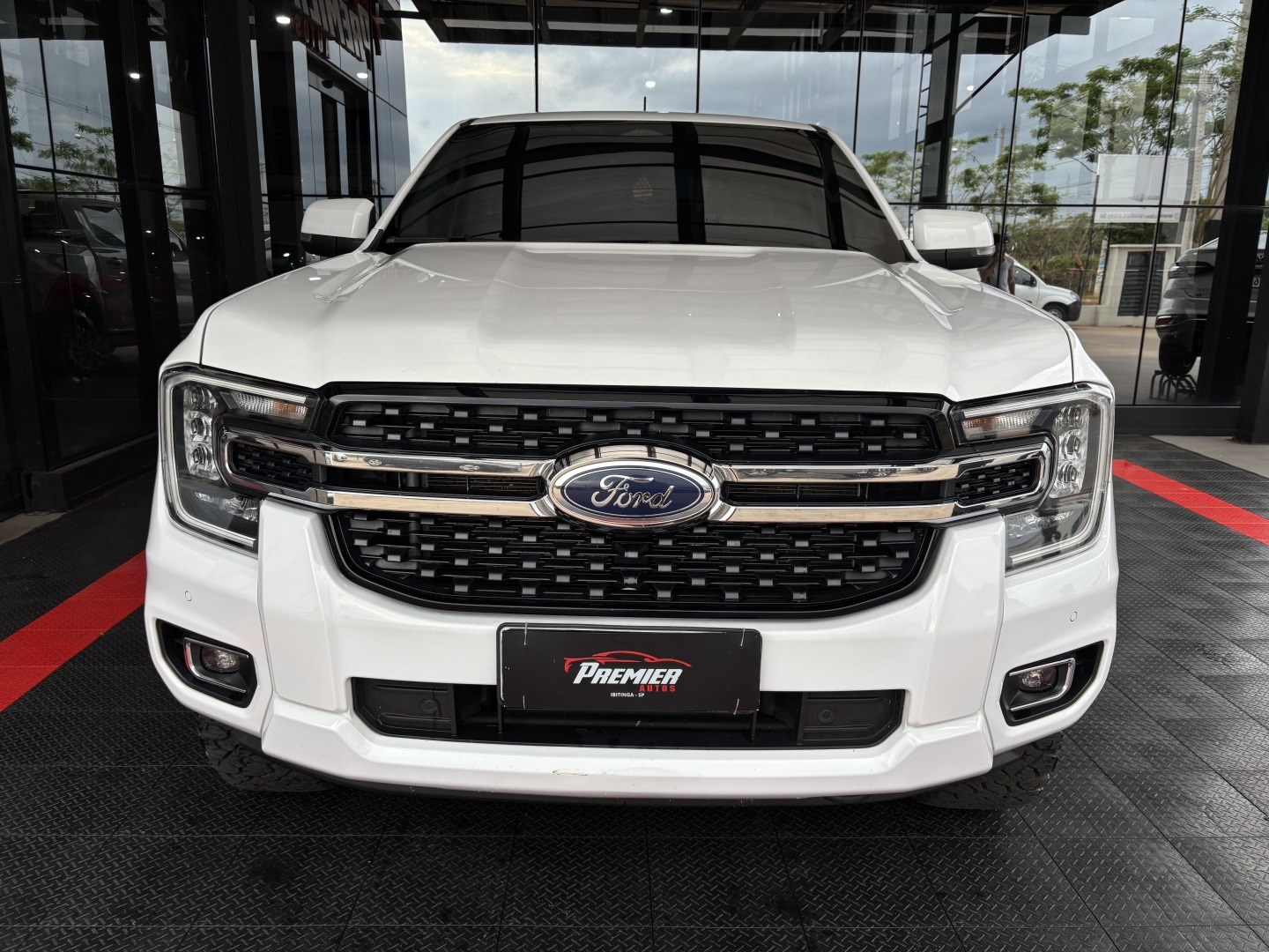 Ford Ranger 3.0 V6 Turbo Diesel CD Limited 4X4 Automático — foto 3 de 13