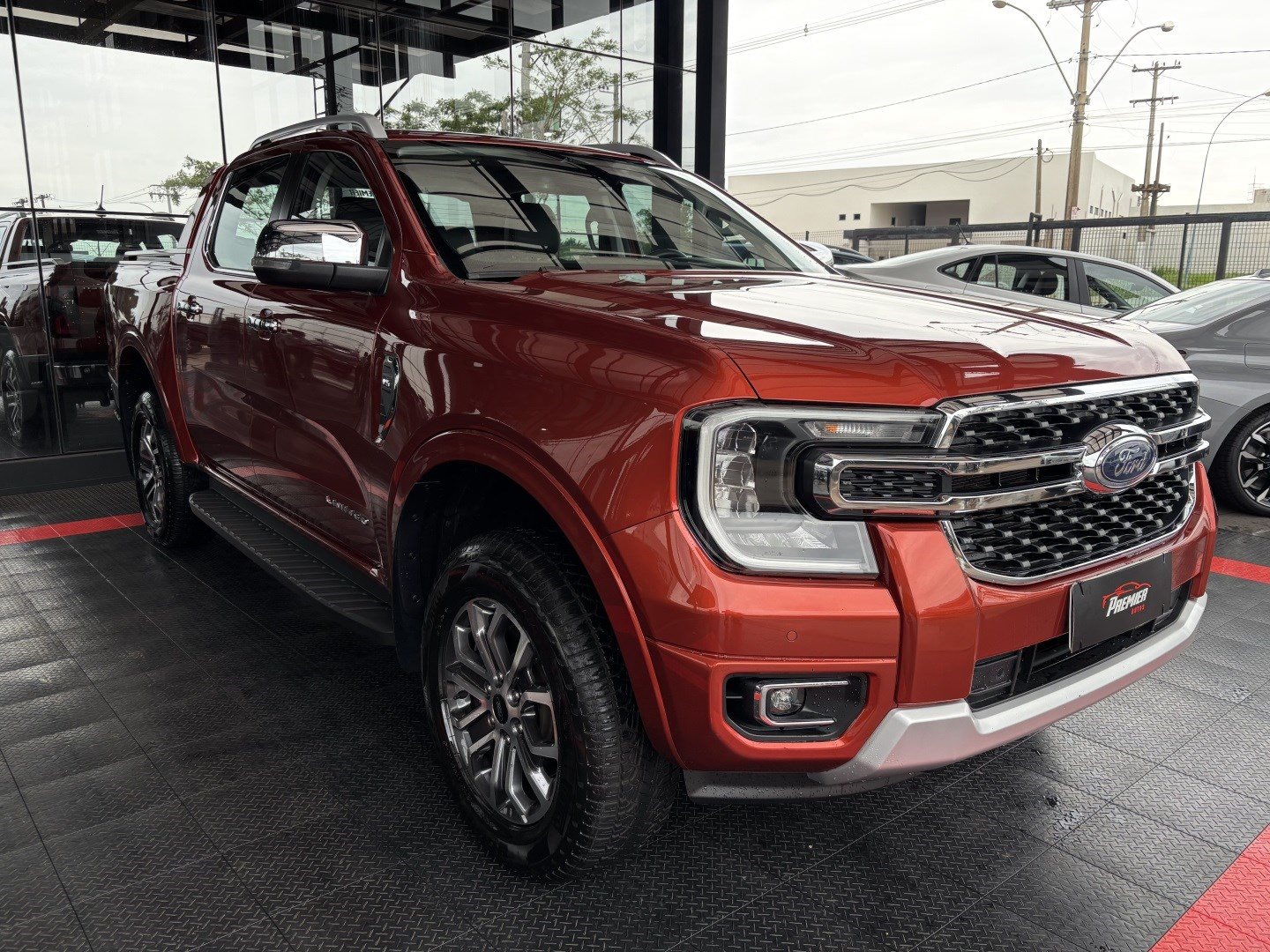 Ford Ranger 3.0 V6 Turbo Diesel CD Limited 4X4 Automático — foto 3 de 12