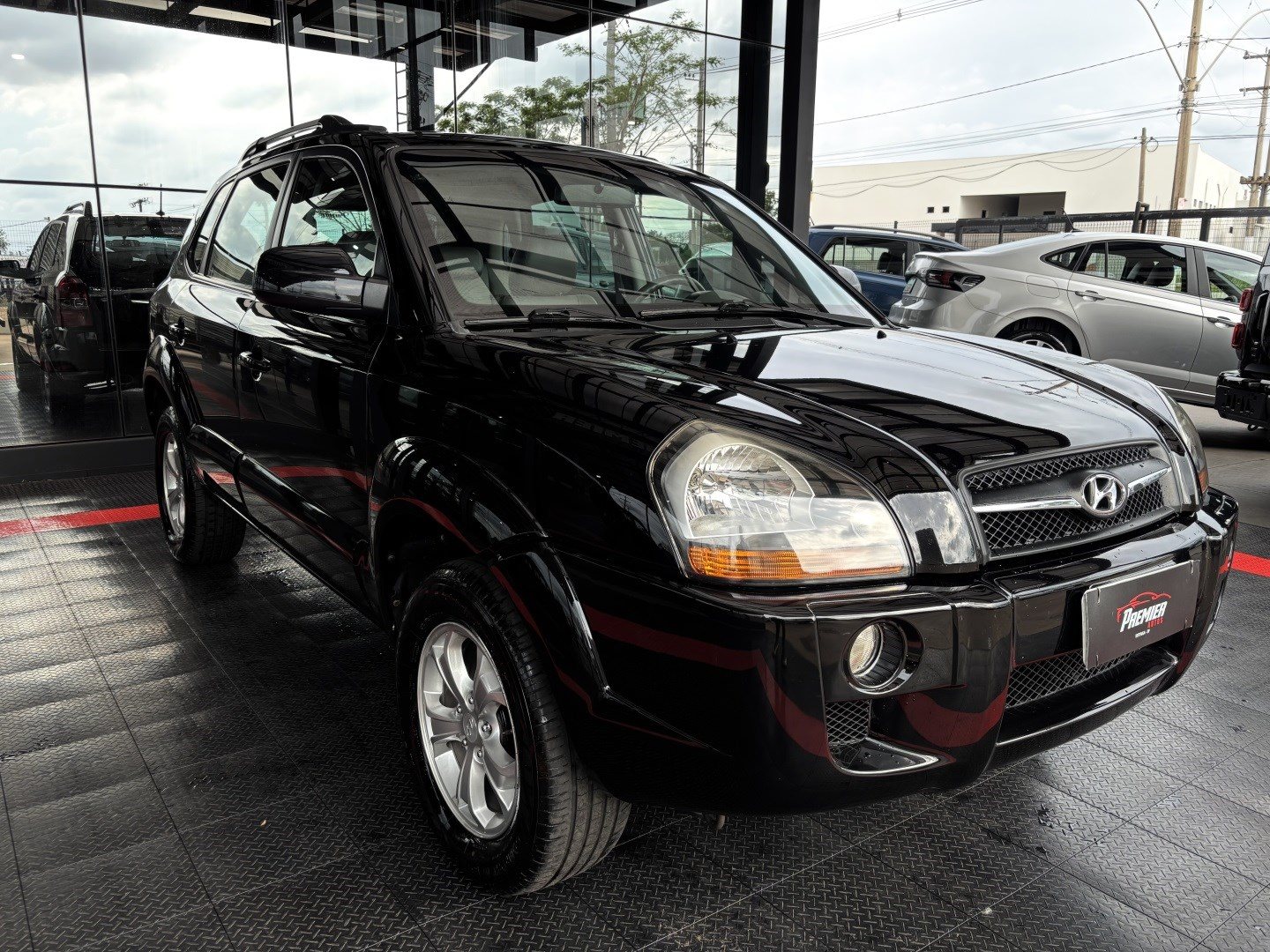 Hyundai Tucson 2.0 MPFI GLS 16V 143CV 2WD Flex 4P Automático — foto 3 de 13