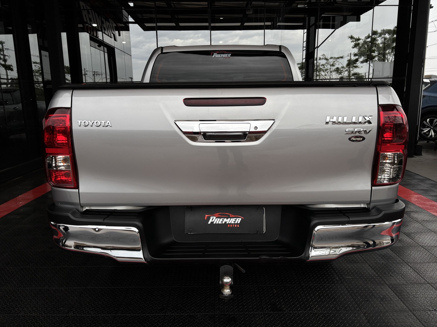 Toyota Hilux 2.8 SRV 4X4 CD 16V Diesel 4P Automático — foto 9 de 13