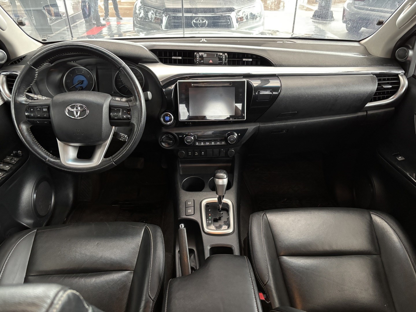 Toyota Hilux 2.8 SRV 4X4 CD 16V Diesel 4P Automático — foto 7 de 13