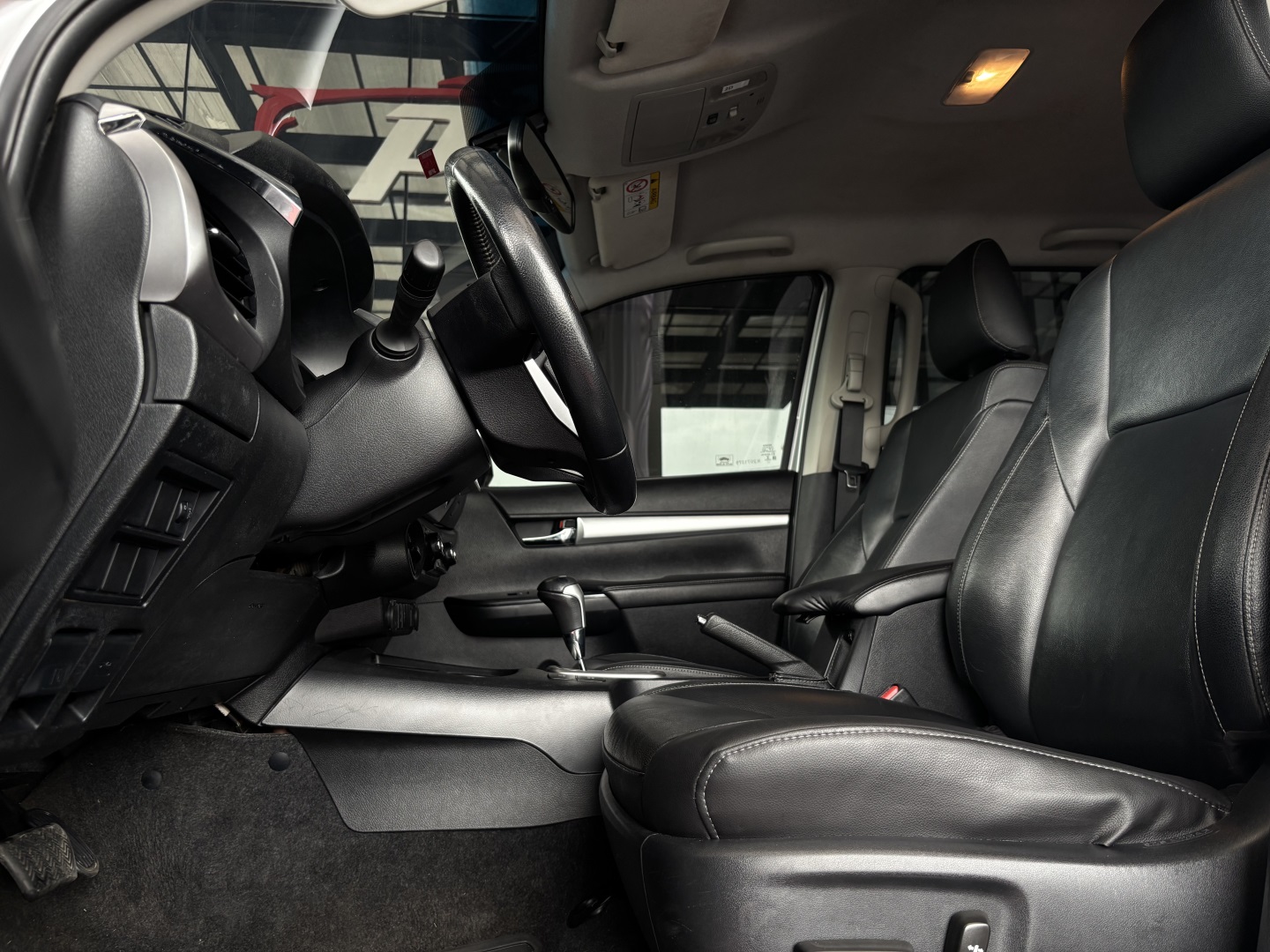 Toyota Hilux 2.8 SRV 4X4 CD 16V Diesel 4P Automático — foto 6 de 13