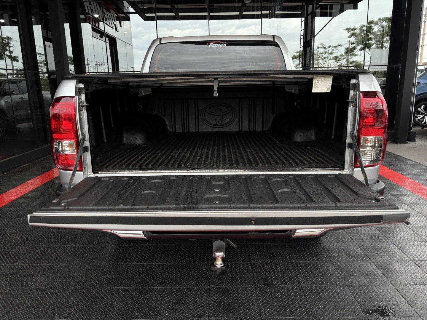 Toyota Hilux 2.8 SRV 4X4 CD 16V Diesel 4P Automático — foto 8 de 13