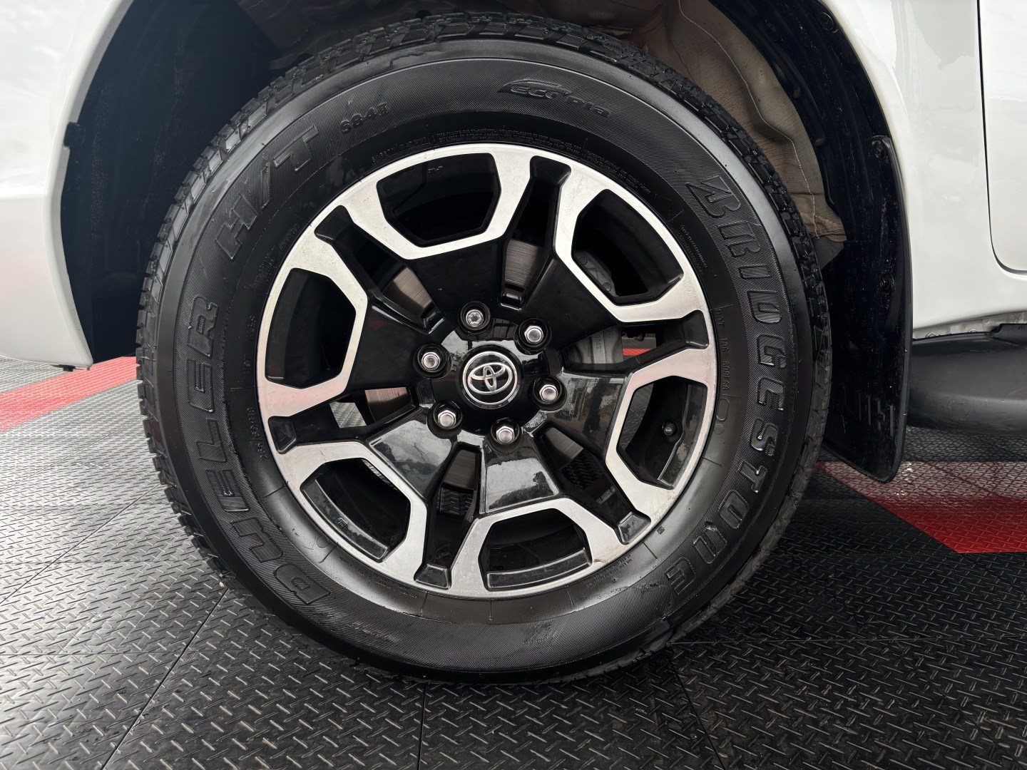 Toyota Hilux 2.8 D-4D Turbo Diesel CD SRX 4X4 Automático — foto 12 de 13