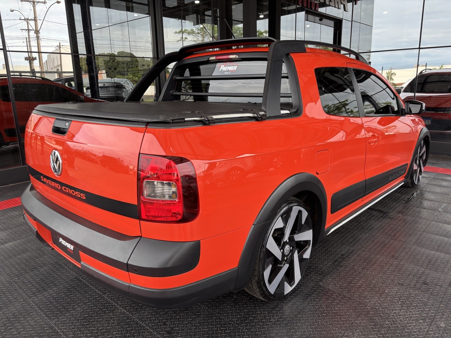 Volkswagen Saveiro 1.6 Cross CD 16V Flex 2P Manual — foto 11 de 13
