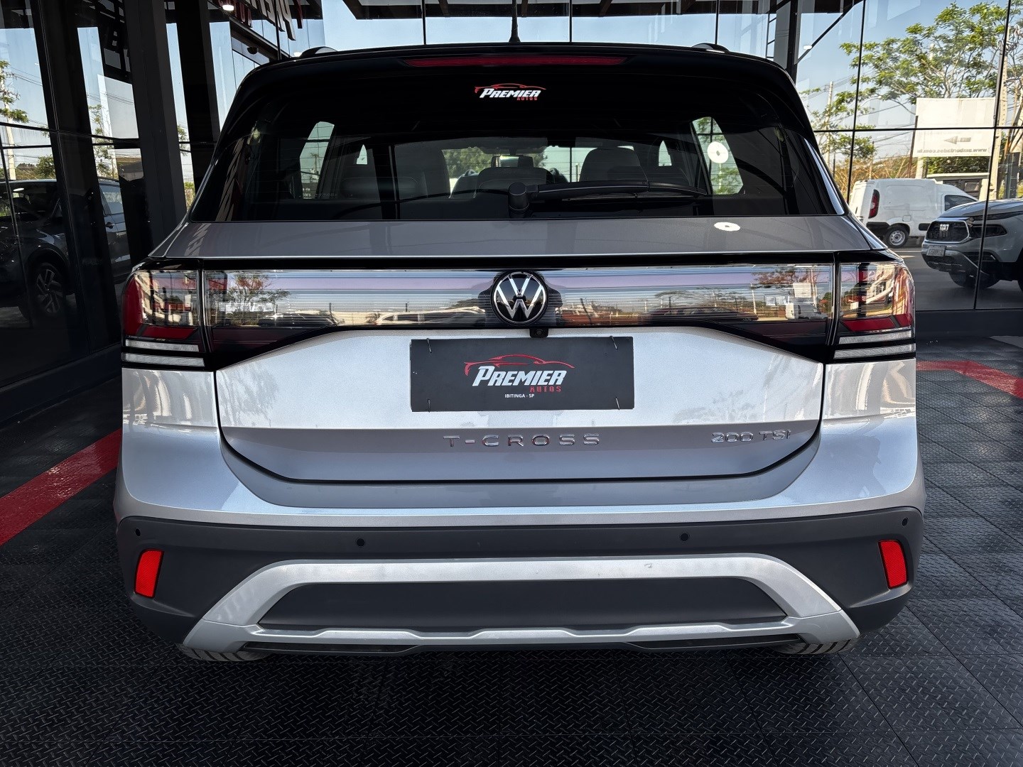 Volkswagen T-Cross 1.0 200 TSI Total Flex Comfortline Automático — foto 8 de 13