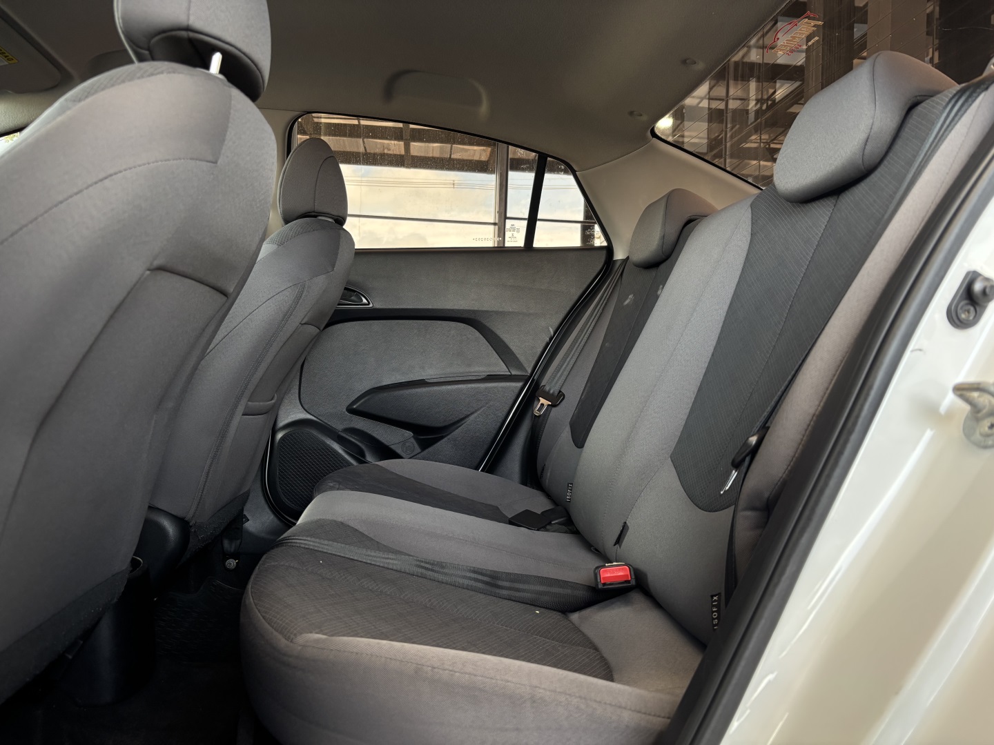 Hyundai HB20S 1.0 Comfort Plus 12V Flex 4P Manual — foto 6 de 13