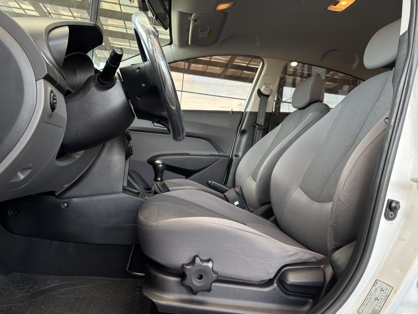 Hyundai HB20S 1.0 Comfort Plus 12V Flex 4P Manual — foto 5 de 13