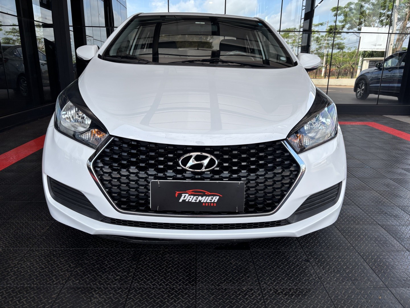 Hyundai HB20S 1.0 Comfort Plus 12V Flex 4P Manual — foto 2 de 13