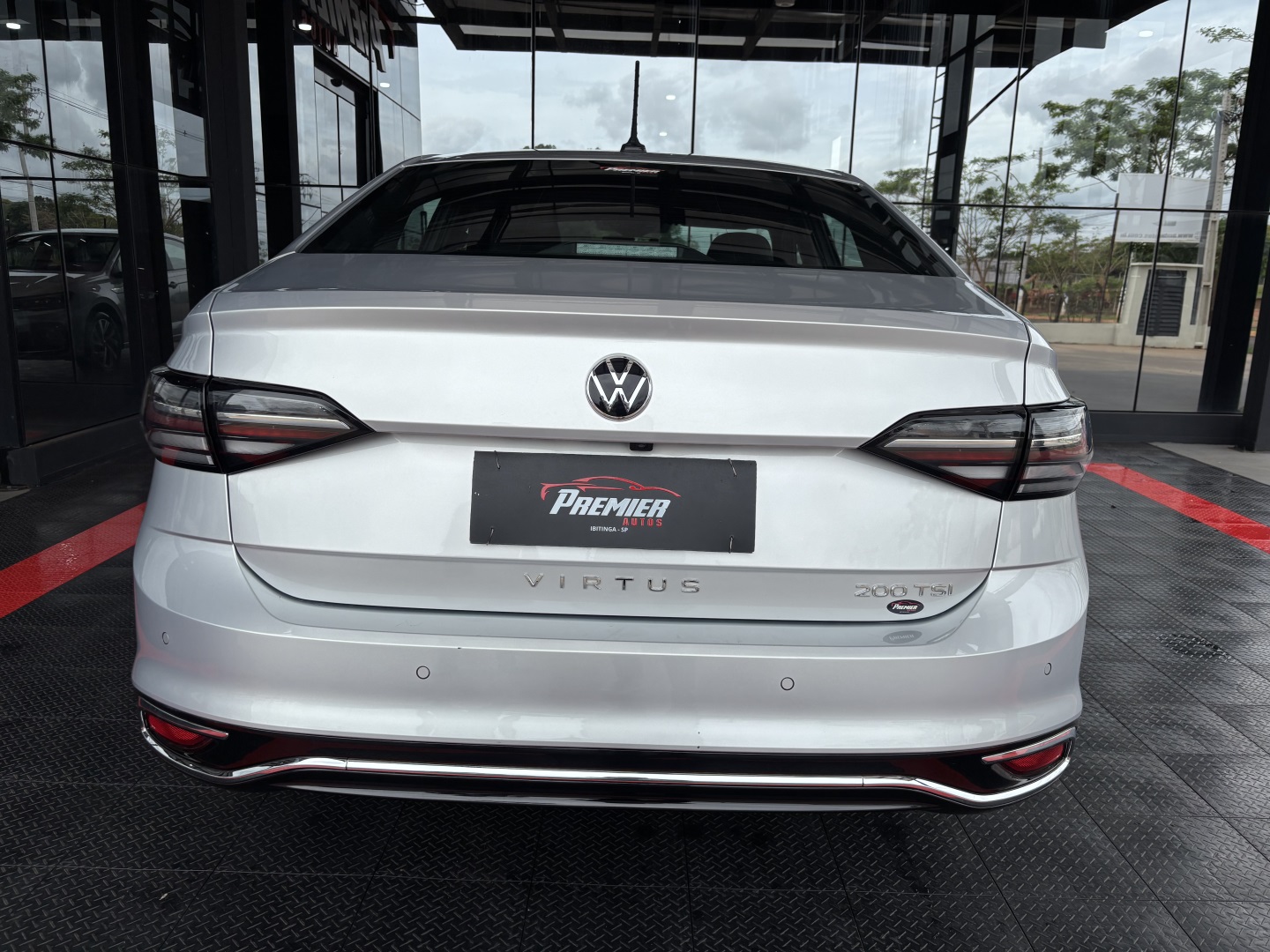 Volkswagen Virtus 1.0 200 TSI Highline Automático — foto 8 de 13