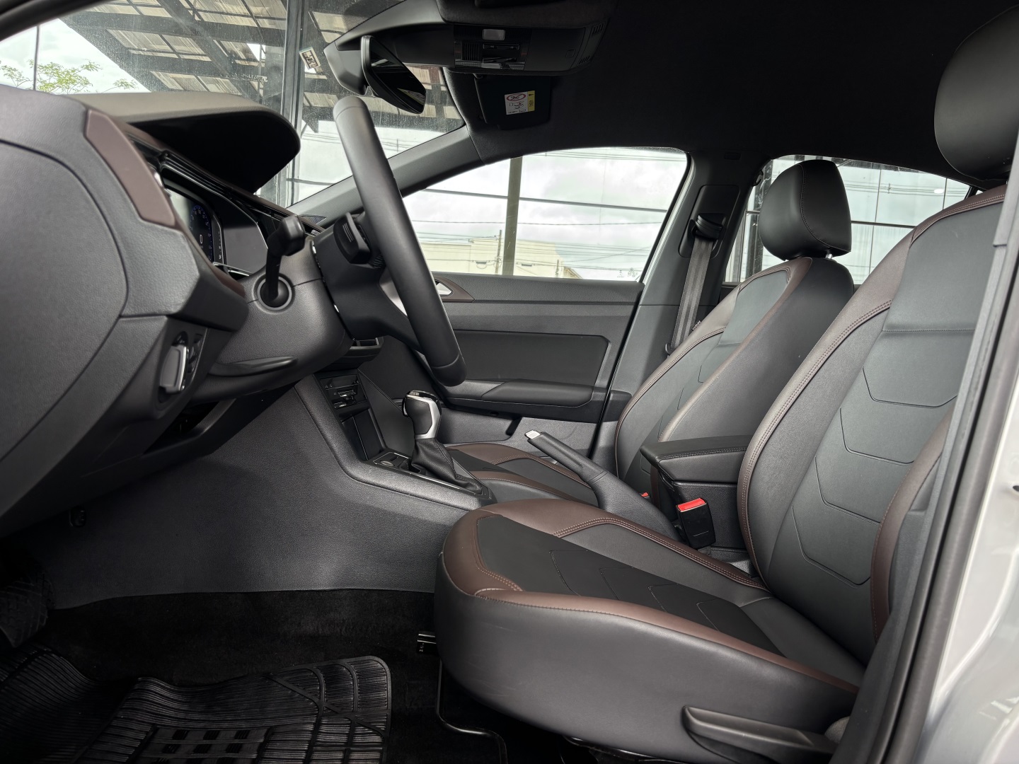 Volkswagen Virtus 1.0 200 TSI Highline Automático — foto 5 de 13