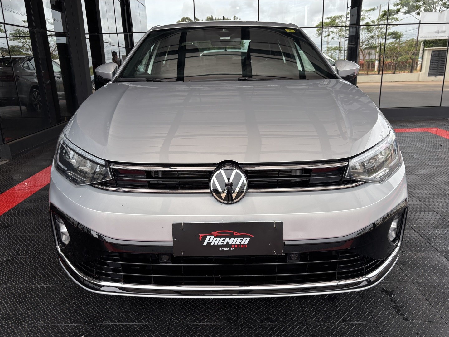 Volkswagen Virtus 1.0 200 TSI Highline Automático — foto 2 de 13