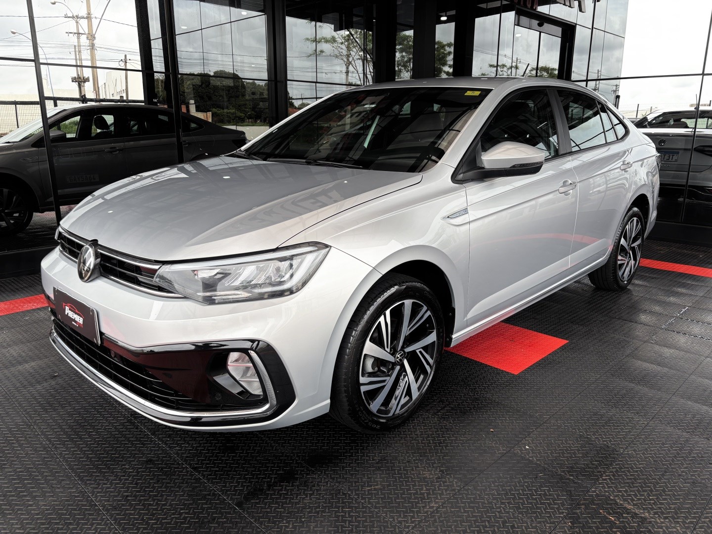 Volkswagen Virtus 1.0 200 TSI Highline Automático